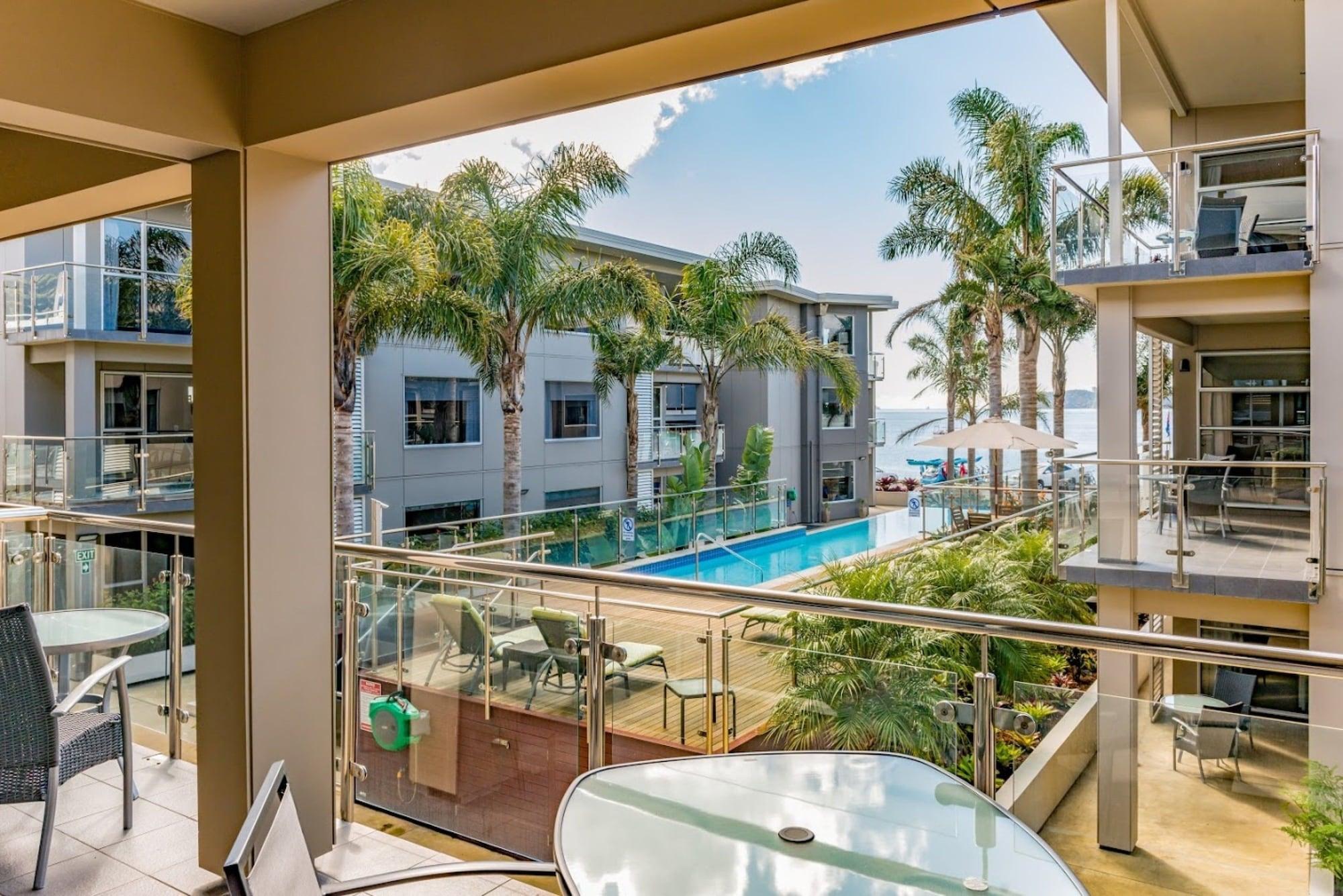 Edgewater Palms Apartments Paihia Bagian luar foto