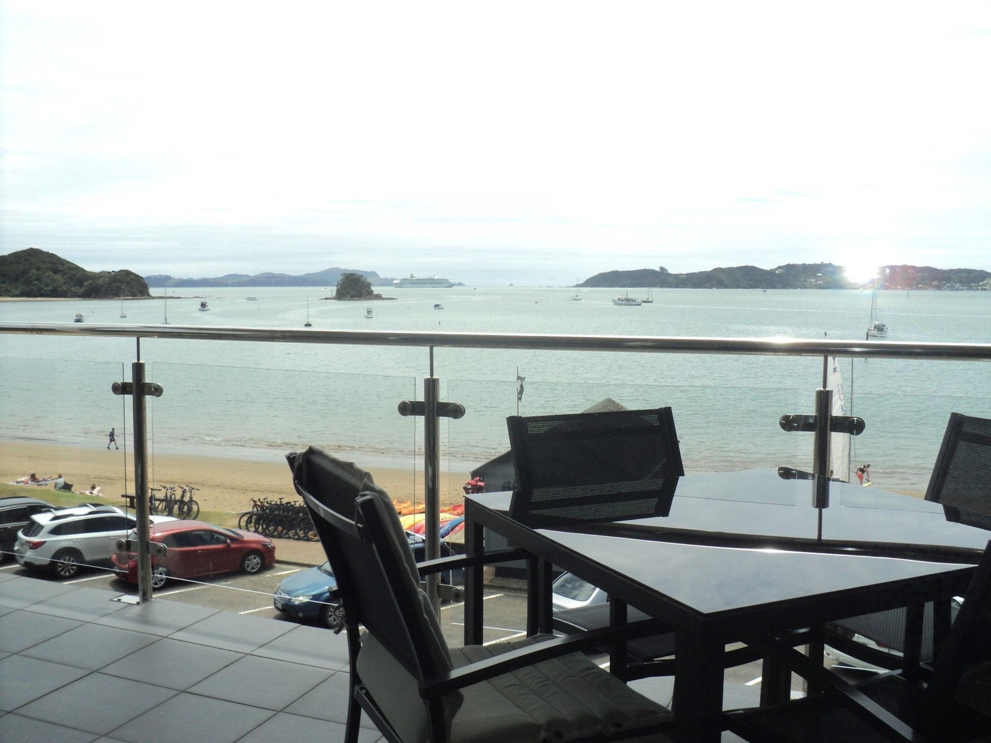 Edgewater Palms Apartments Paihia Bagian luar foto